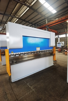 7.5KW ماشین ترمز فشار CNC هیدرولیک فولاد نرم 400mm وزن 7000kg